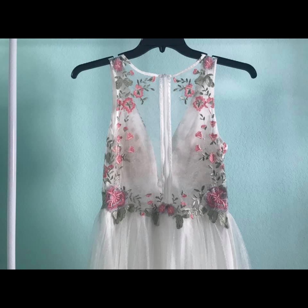 Prom Dress - Picture 3 of 3